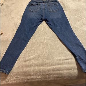 Universal Thread skinny jeans 10/30S